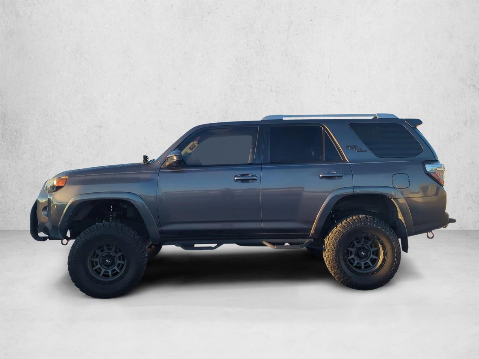 2016 Toyota 4Runner RWD 4dr V6 SR5 (Natl)