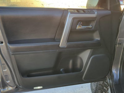 2016 Toyota 4Runner RWD 4dr V6 SR5 (Natl)