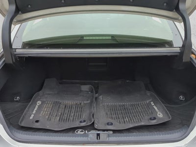 2019 Lexus ES 300h Luxury FWD