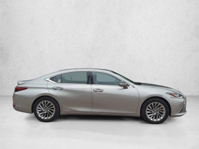 2019 Lexus ES 300h Luxury FWD
