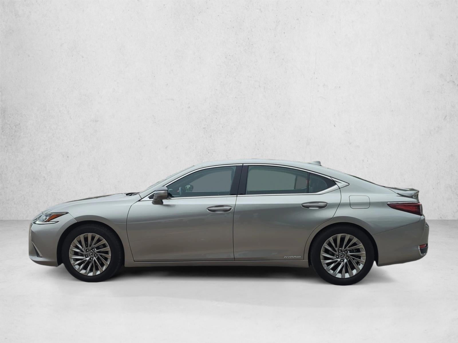 2019 Lexus ES 300h Luxury FWD
