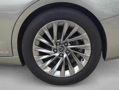 2019 Lexus ES 300h Luxury FWD