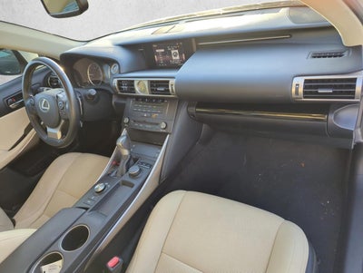 2016 Lexus IS Turbo 4dr Sdn