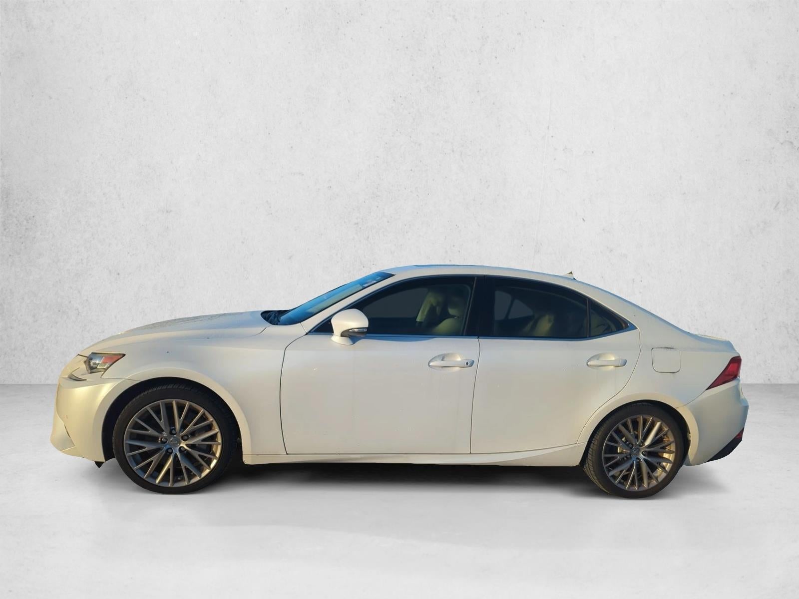 2016 Lexus IS Turbo 4dr Sdn