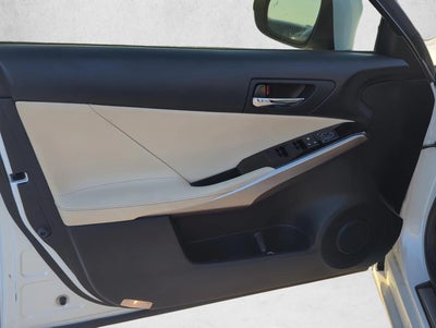 2016 Lexus IS Turbo 4dr Sdn