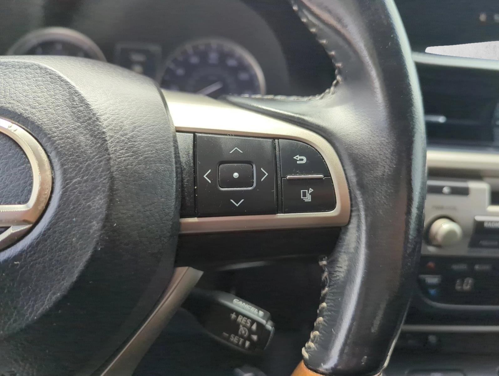 2016 Lexus ES 350 4dr Sdn