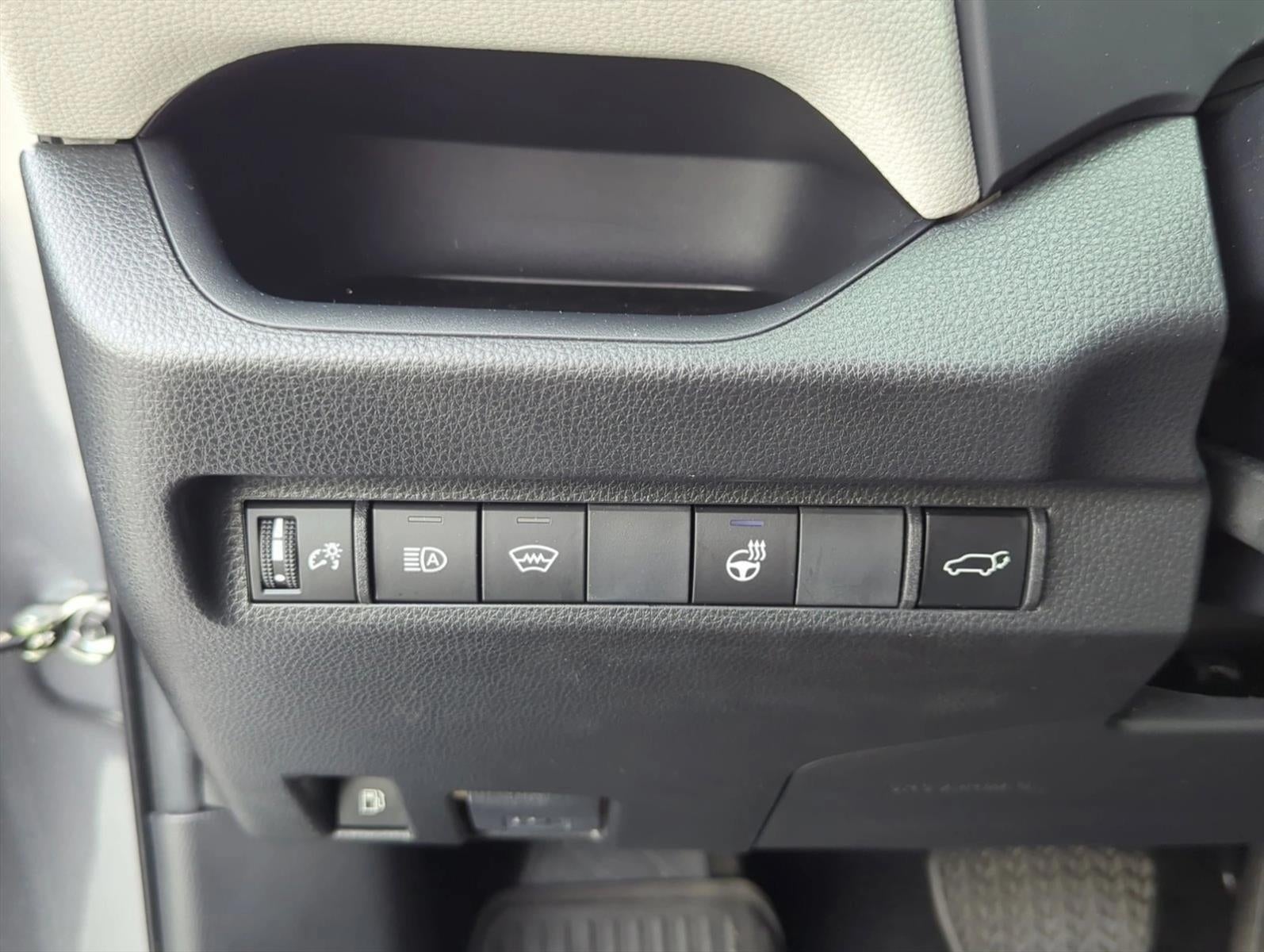 2023 Toyota RAV4 Hybrid XLE Premium AWD (Natl)
