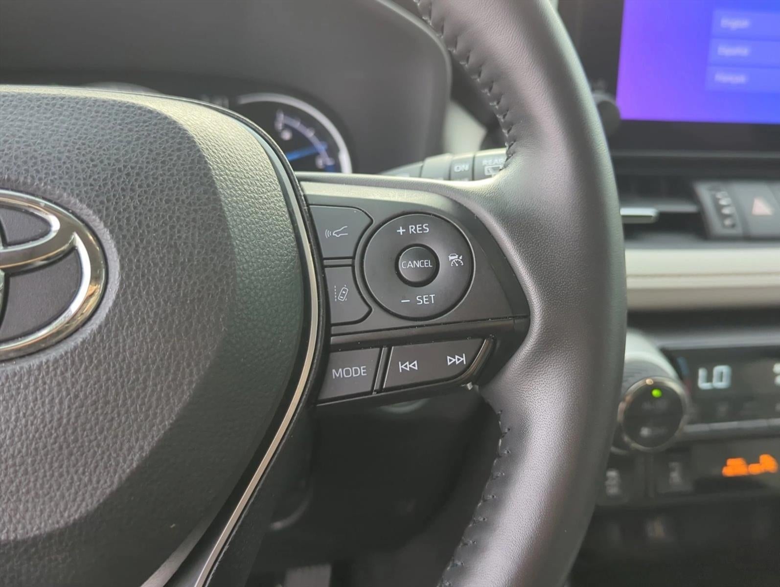 2023 Toyota RAV4 Hybrid XLE Premium AWD (Natl)