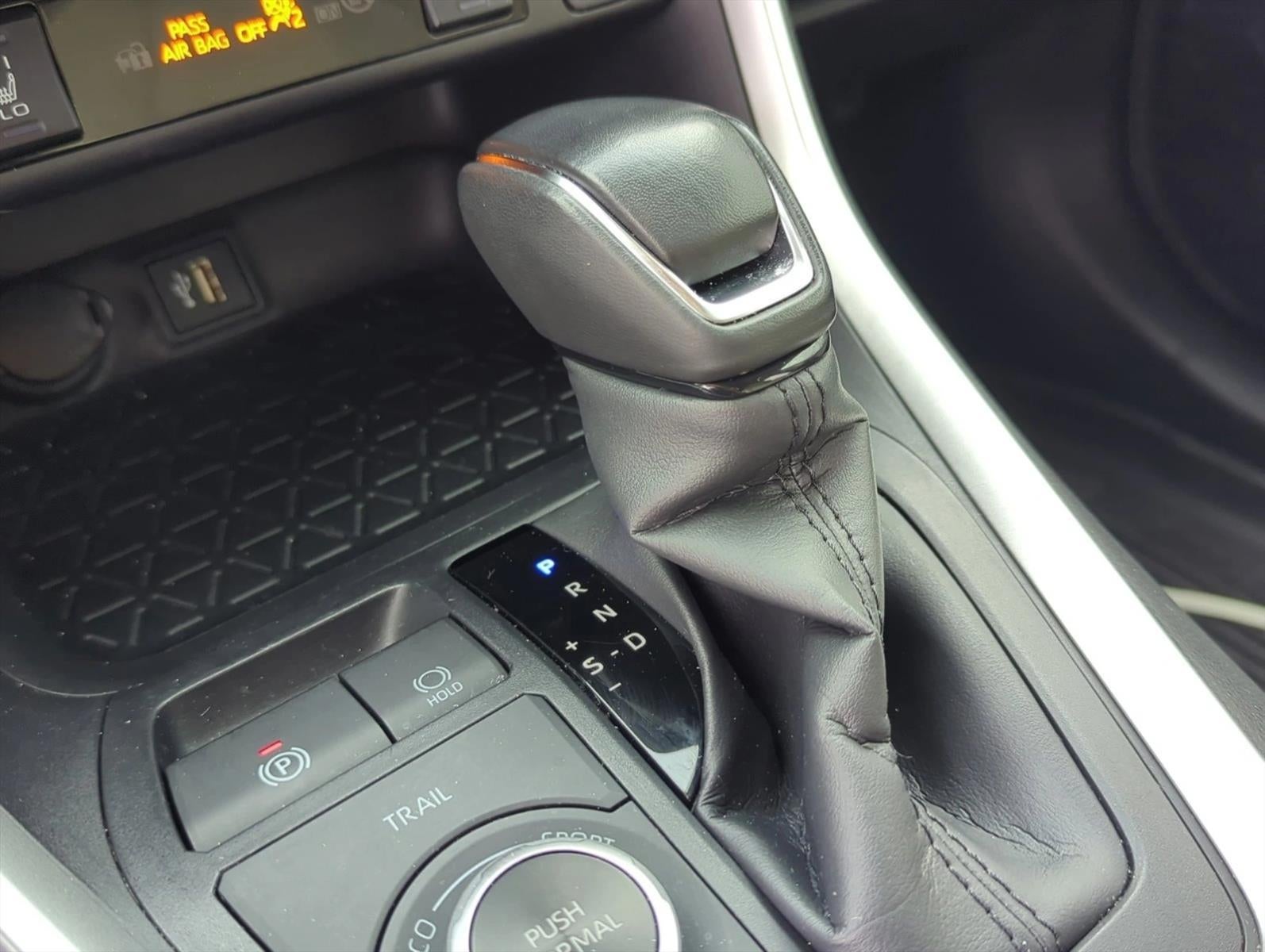 2023 Toyota RAV4 Hybrid XLE Premium AWD (Natl)