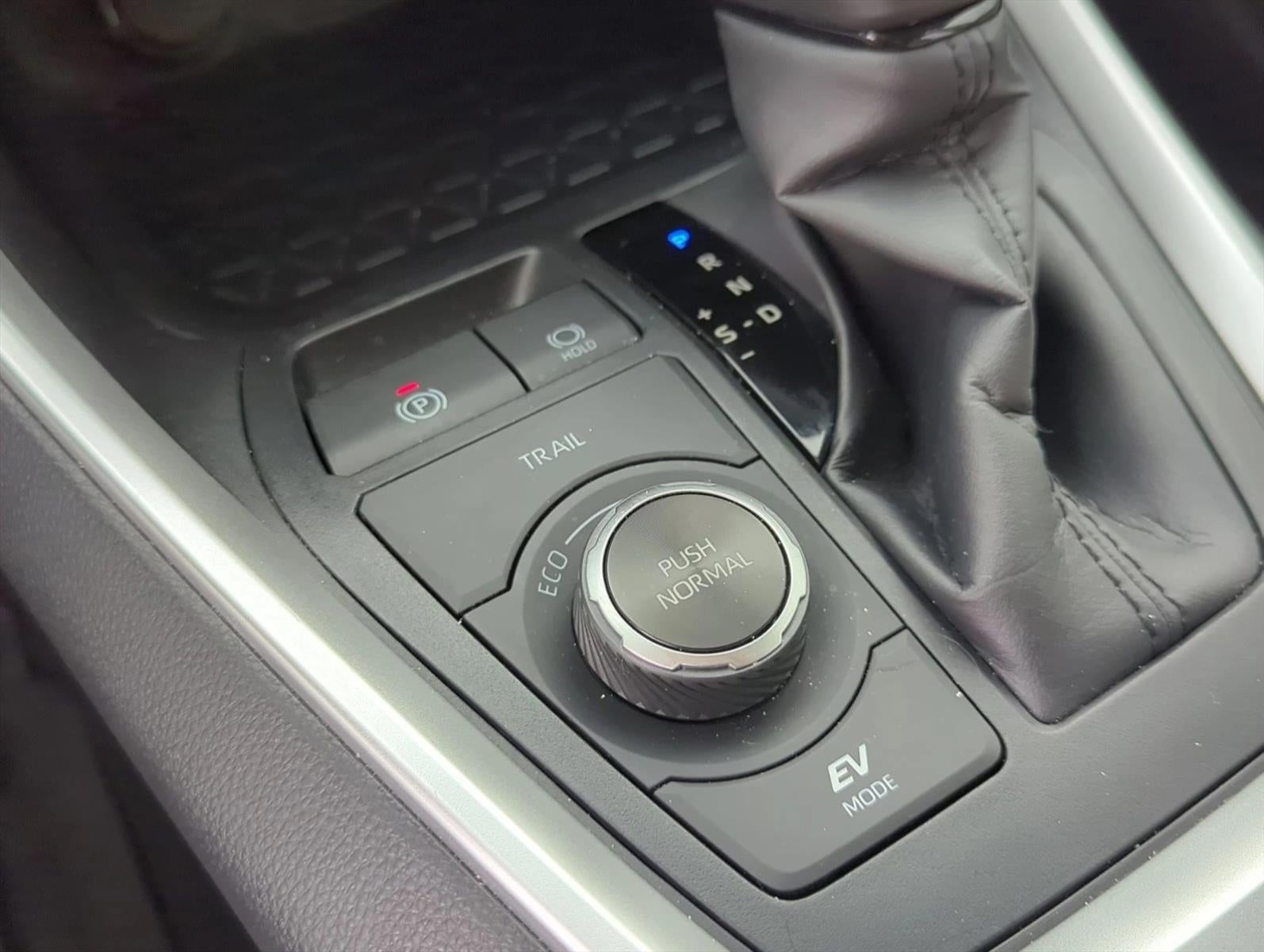 2023 Toyota RAV4 Hybrid XLE Premium AWD (Natl)