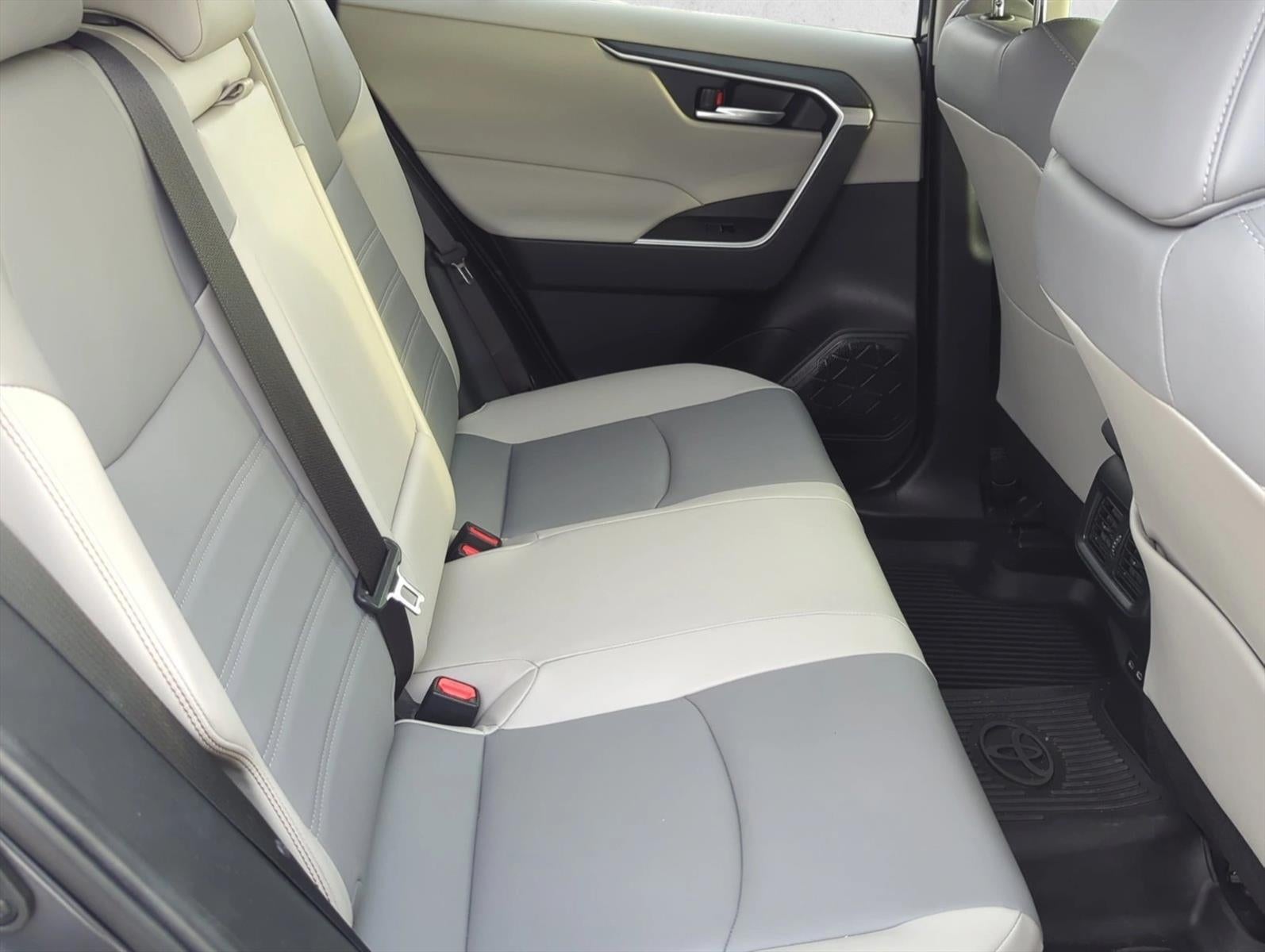 2023 Toyota RAV4 Hybrid XLE Premium AWD (Natl)