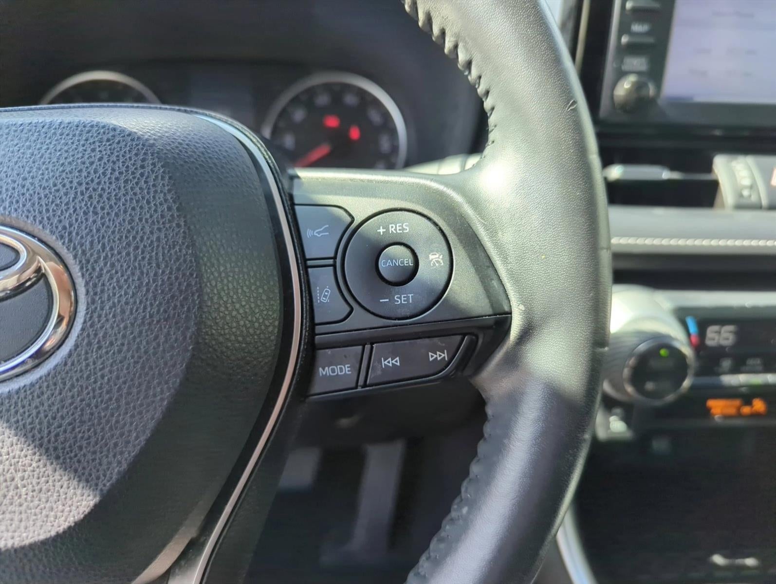 2019 Toyota RAV4 XLE Premium FWD (Natl)