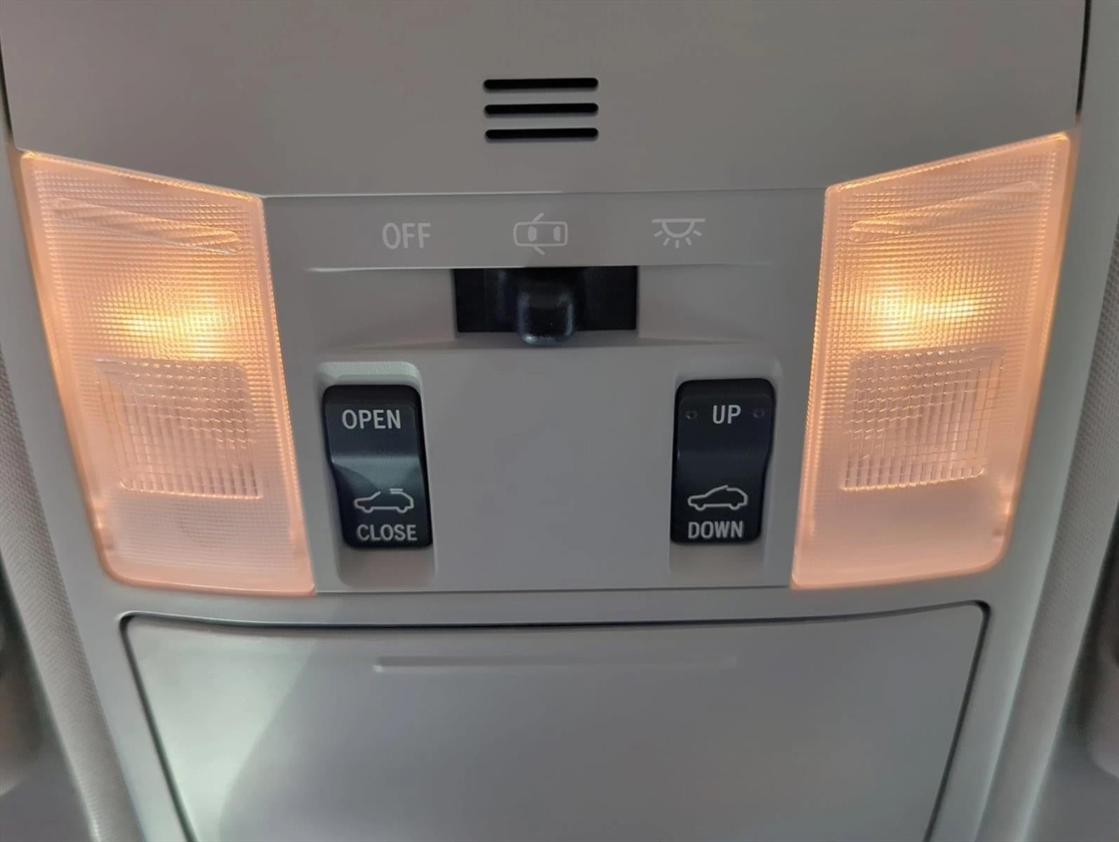 2017 Toyota RAV4 Hybrid Limited AWD (Natl)