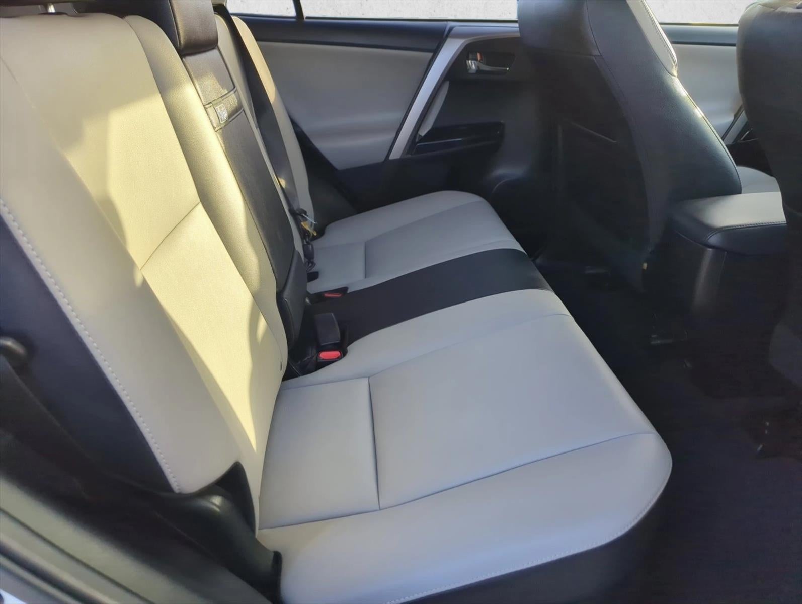 2017 Toyota RAV4 Hybrid Limited AWD (Natl)