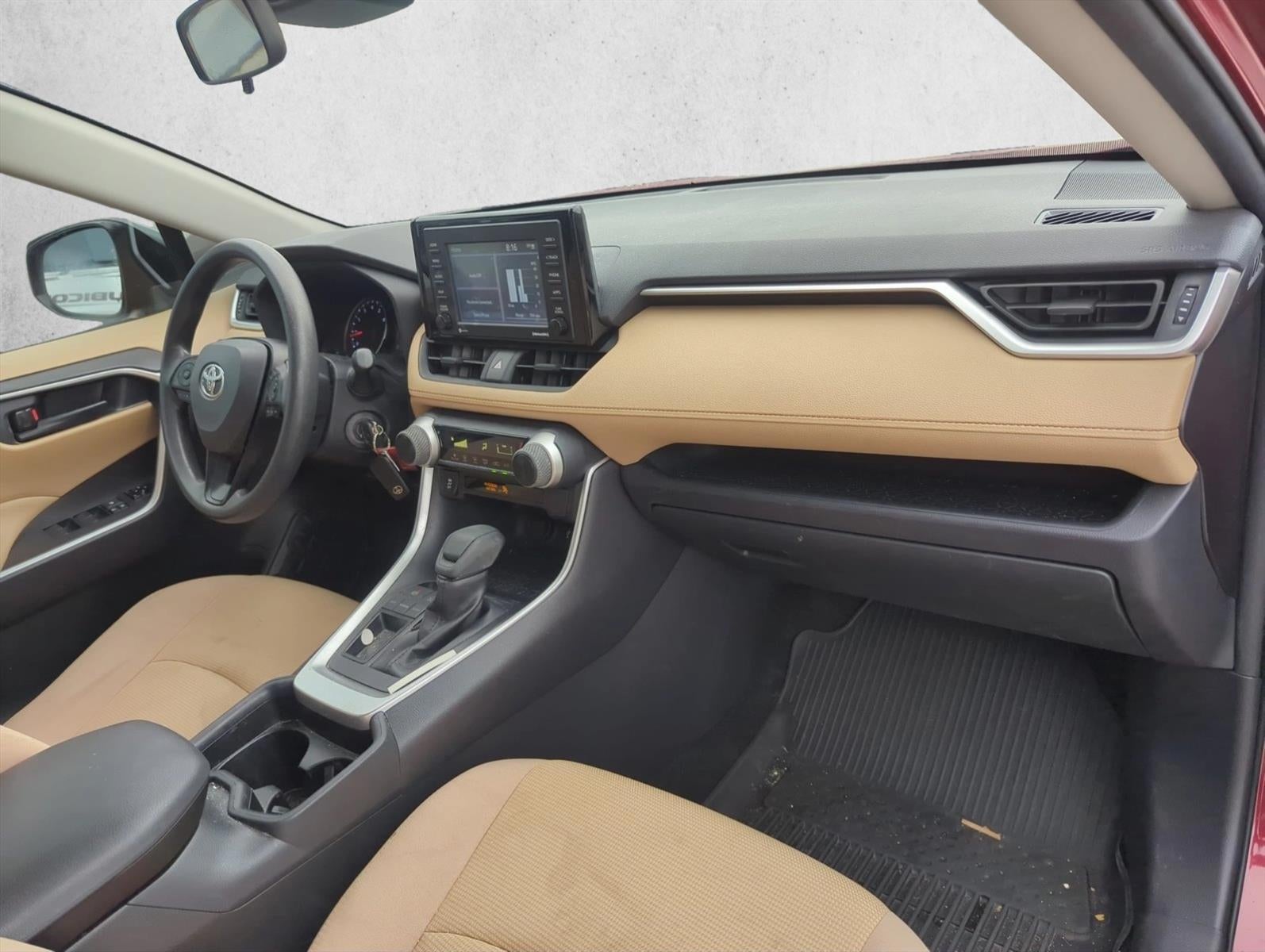 2021 Toyota RAV4 LE FWD (GS)