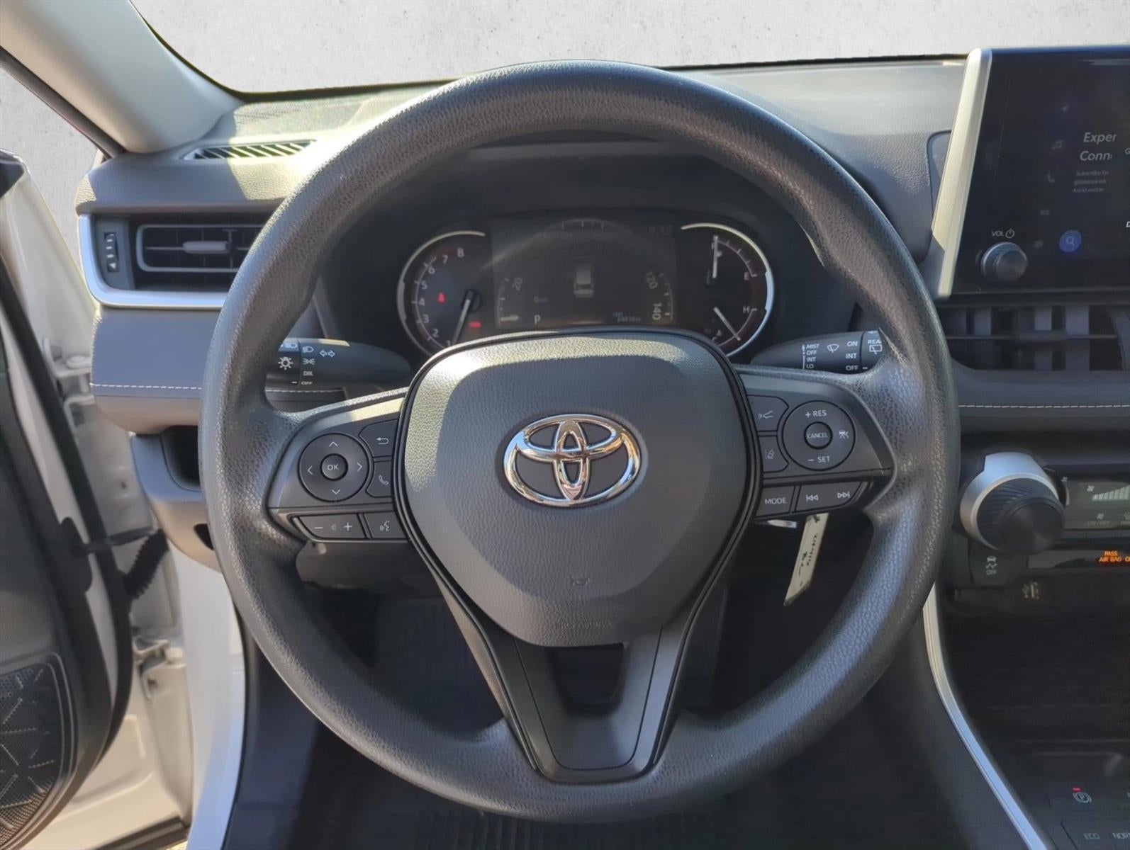 2023 Toyota RAV4 LE FWD (GS)