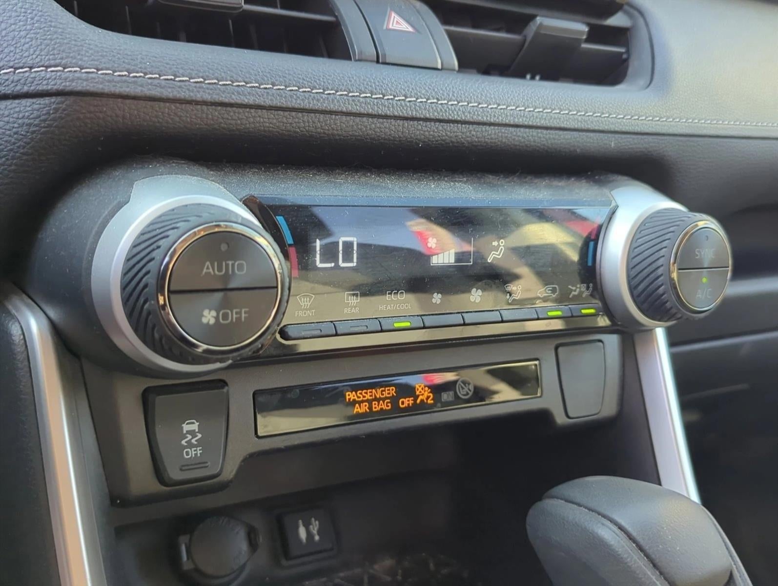 2019 Toyota RAV4 XLE AWD (Natl)