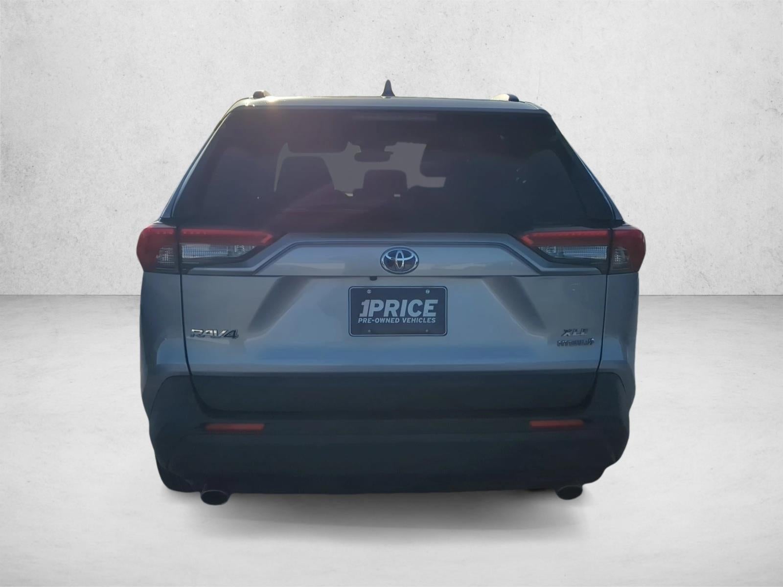 2022 Toyota RAV4 Hybrid XLE AWD (Natl)