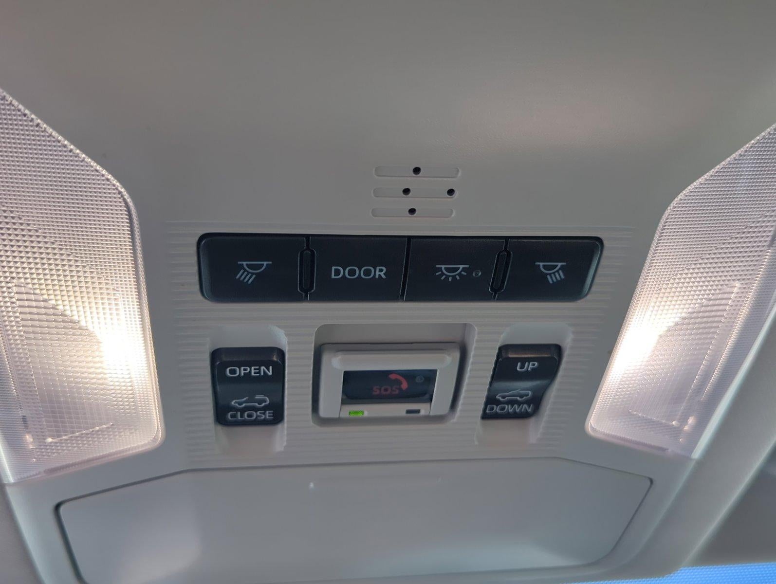2025 Toyota RAV4 Hybrid XLE AWD (Natl)