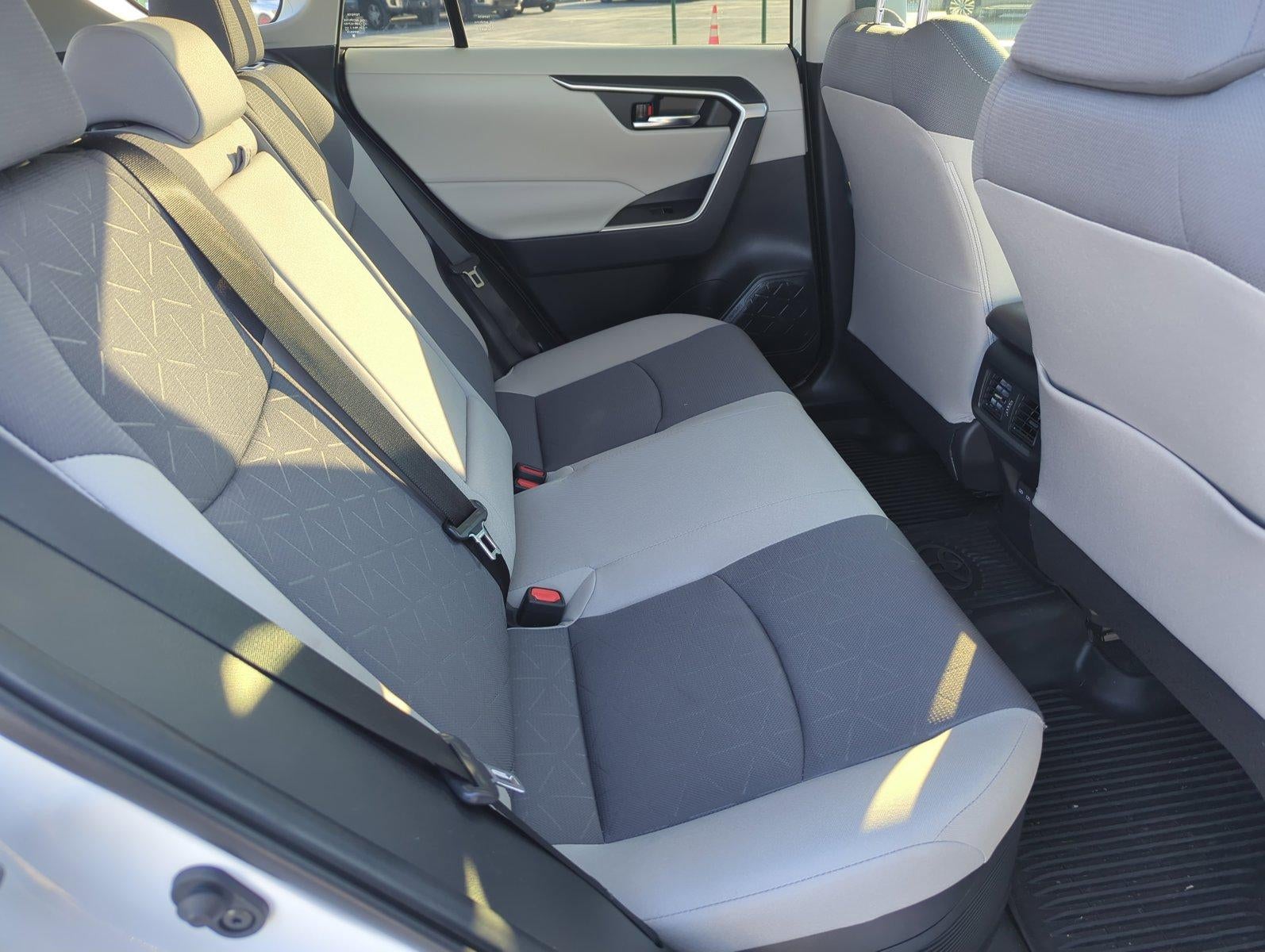 2025 Toyota RAV4 Hybrid XLE AWD (Natl)
