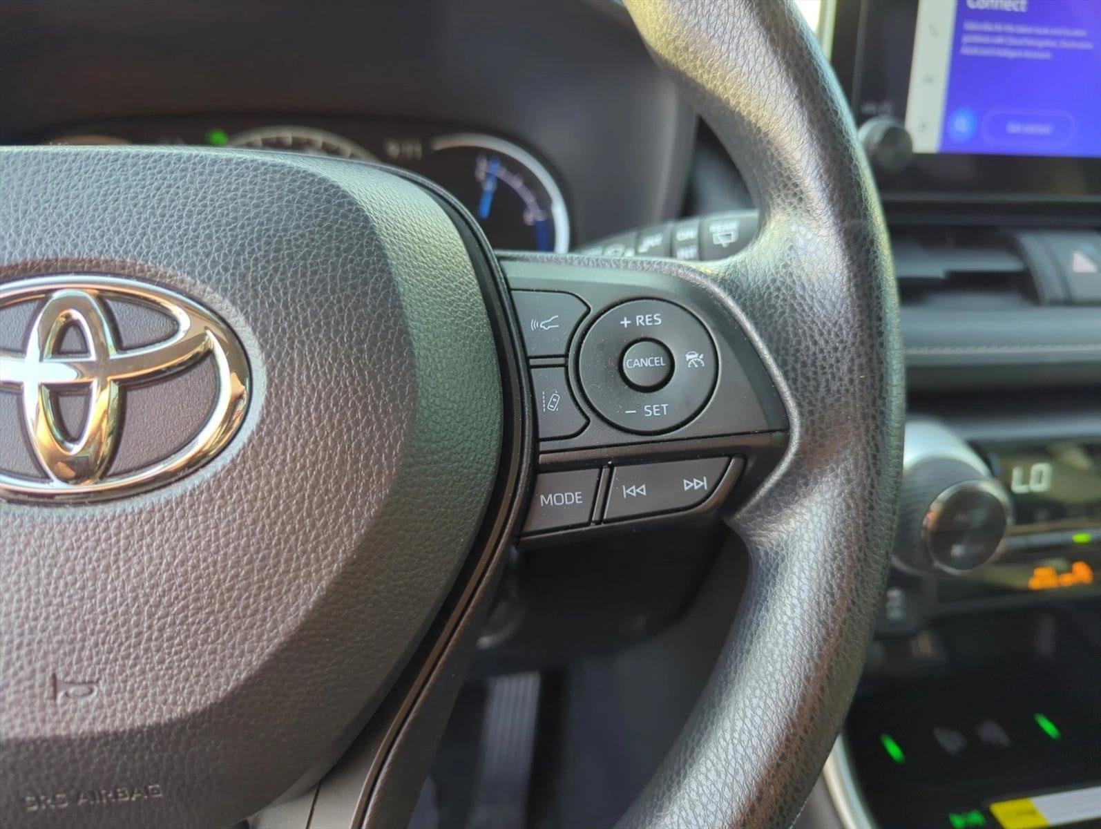 2025 Toyota RAV4 Hybrid XLE AWD (Natl)