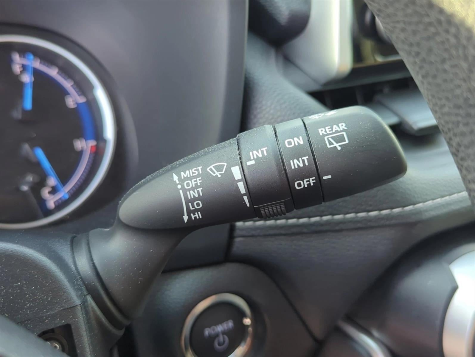 2025 Toyota RAV4 Hybrid XLE AWD (Natl)