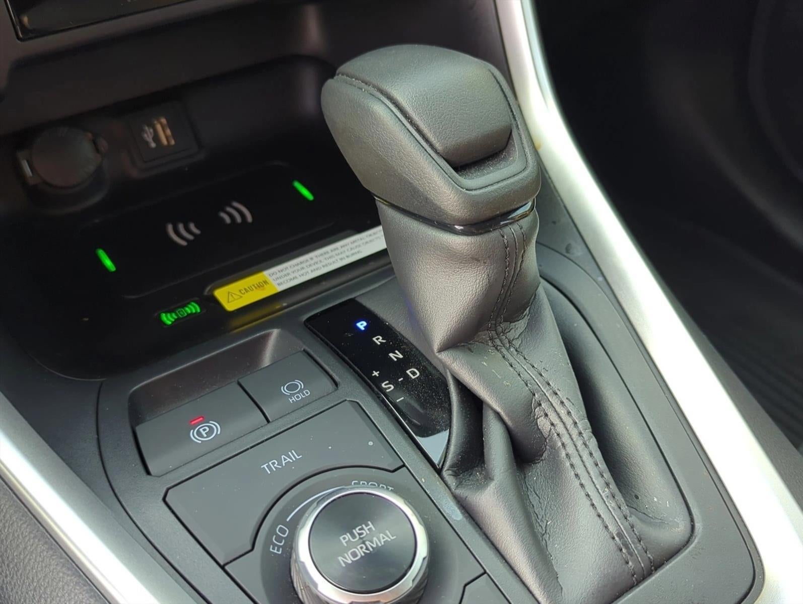 2025 Toyota RAV4 Hybrid XLE AWD (Natl)