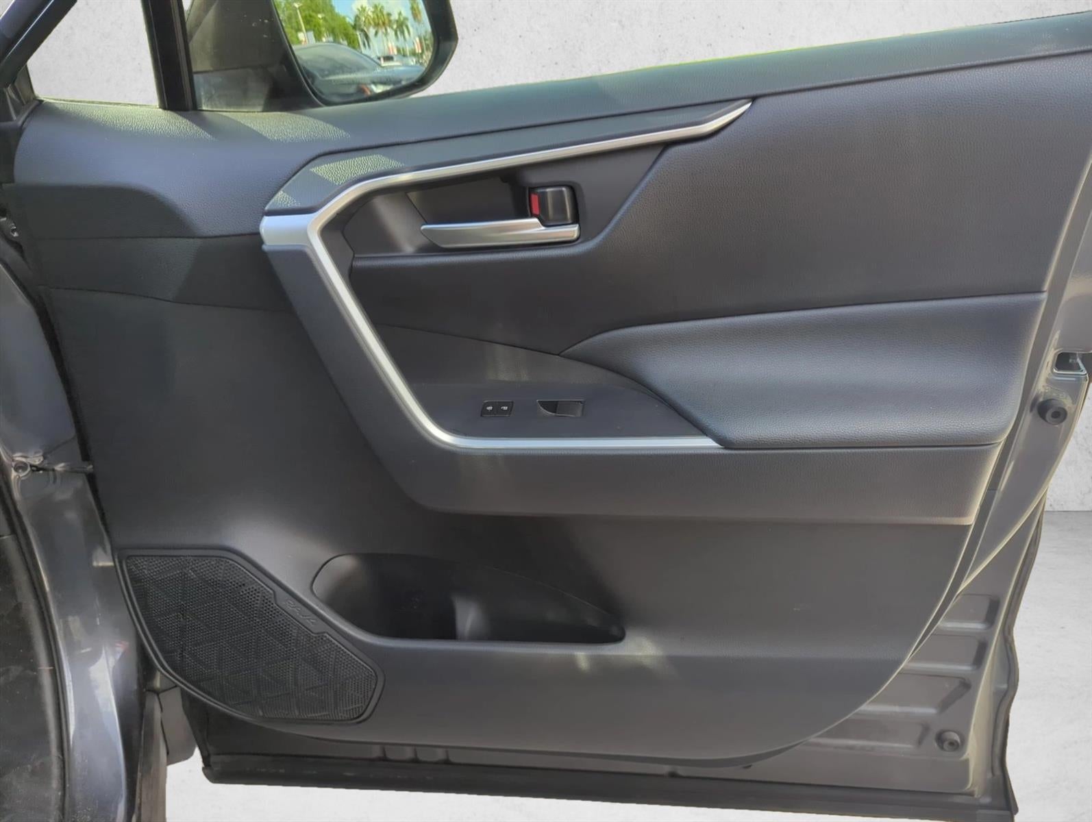 2019 Toyota RAV4 XLE FWD (GS)