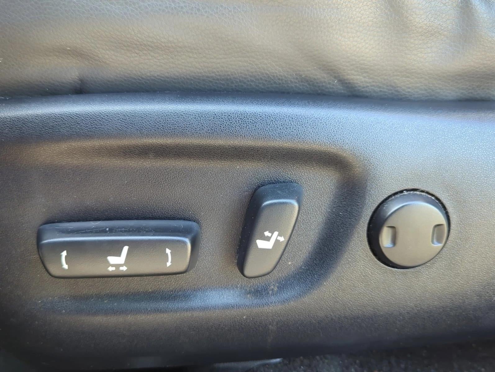 2014 Toyota RAV4 FWD 4dr Limited (Natl)