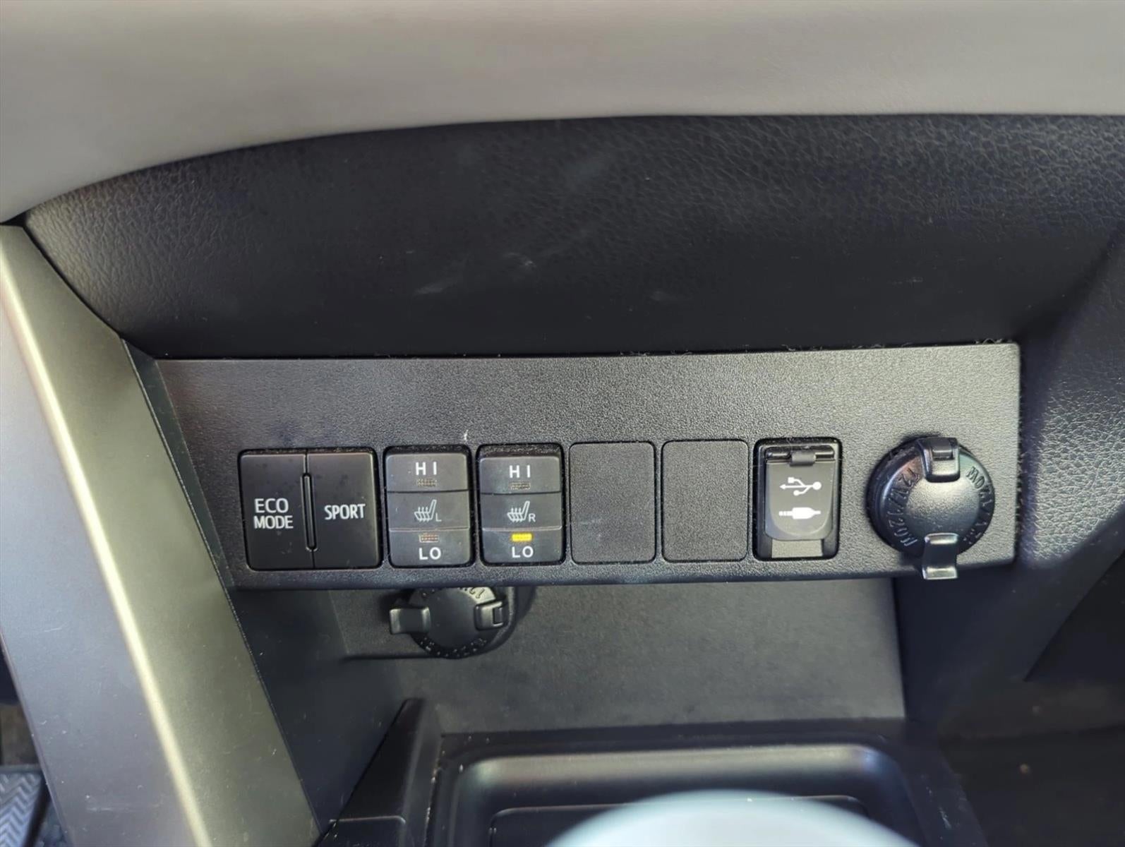 2014 Toyota RAV4 FWD 4dr Limited (Natl)