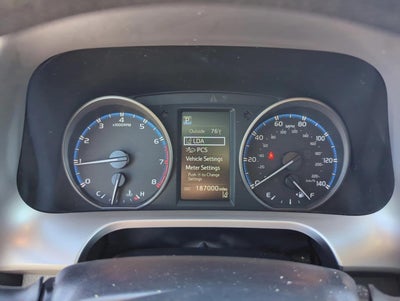 2017 Toyota RAV4 LE FWD (GS)