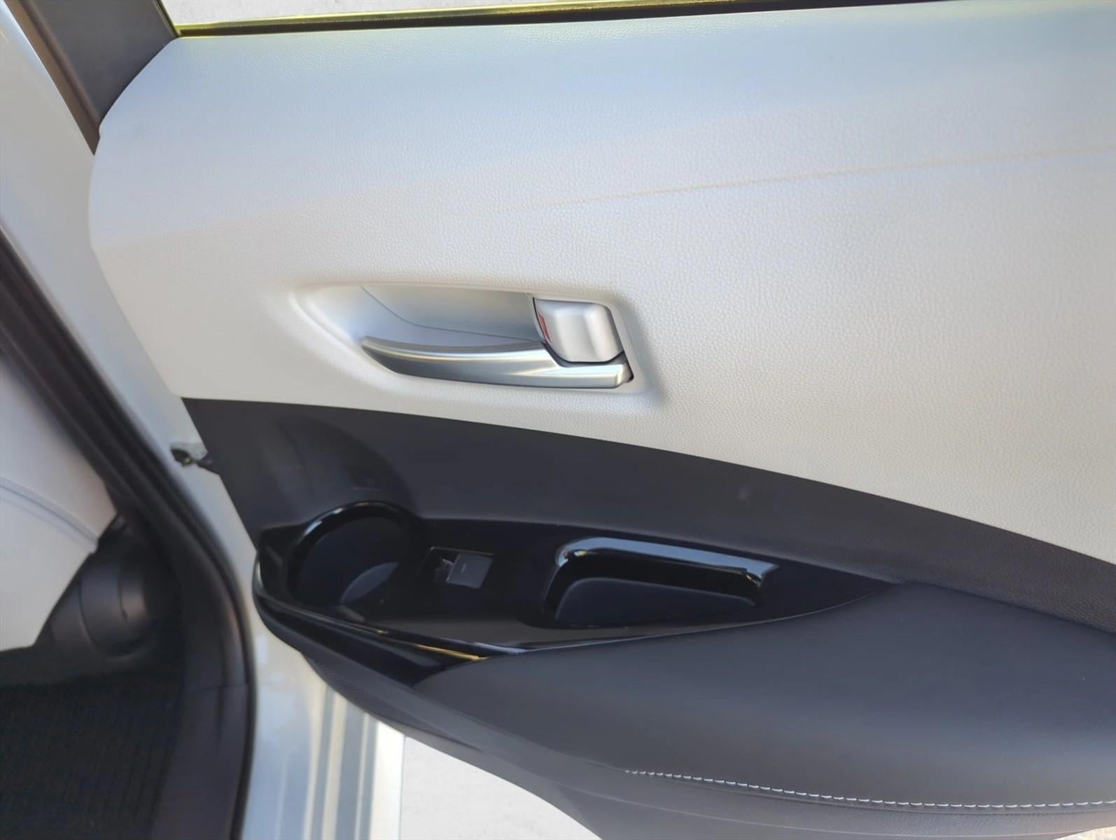 2025 Toyota Corolla Hatchback XSE CVT (Natl)