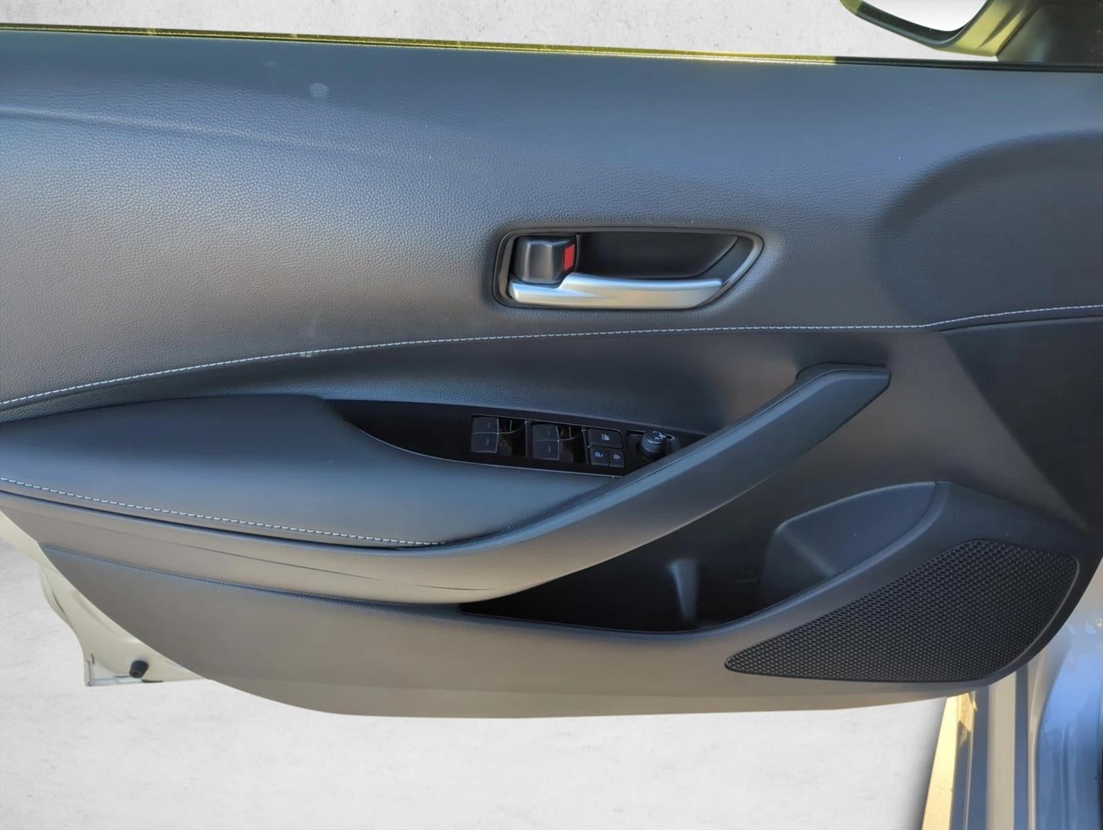 2025 Toyota Corolla Hatchback SE CVT (Natl)