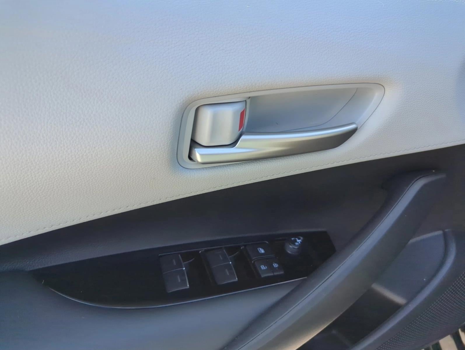 2023 Toyota Corolla Hatchback SE CVT (Natl)