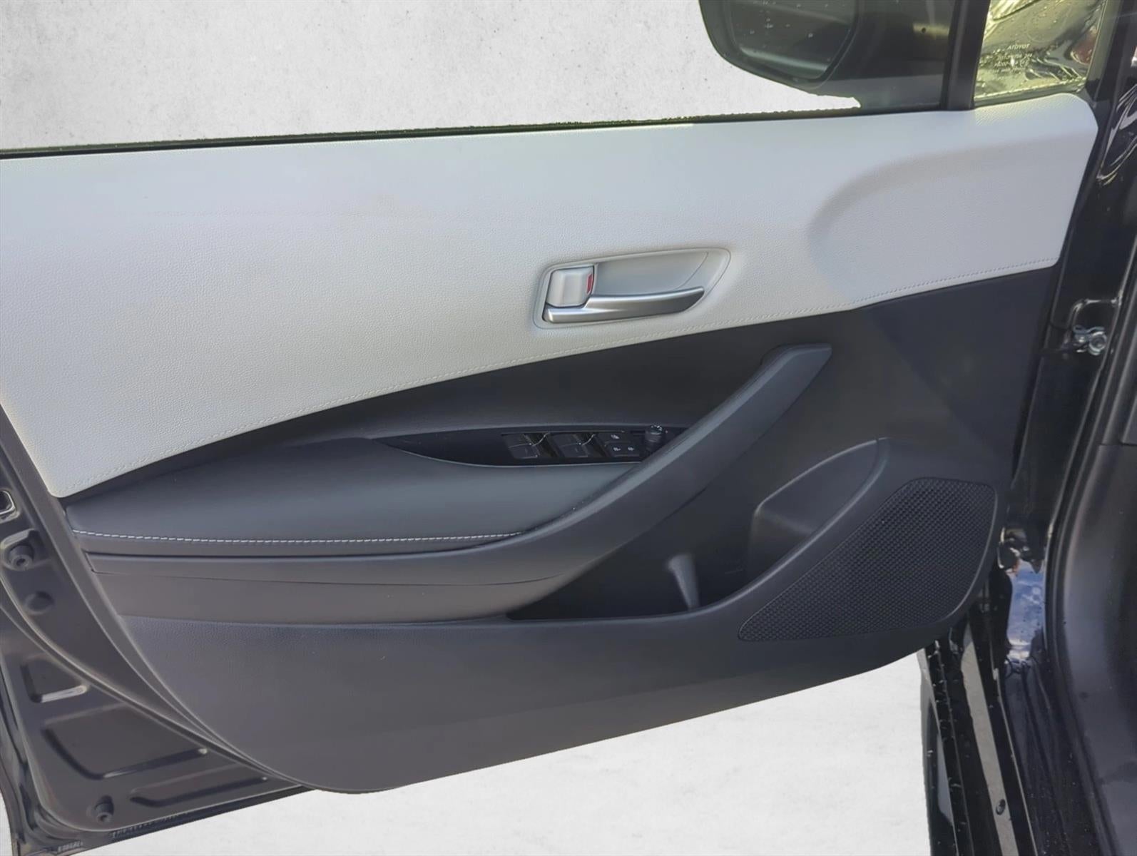 2026 Toyota Corolla Hatchback SE CVT (Natl)