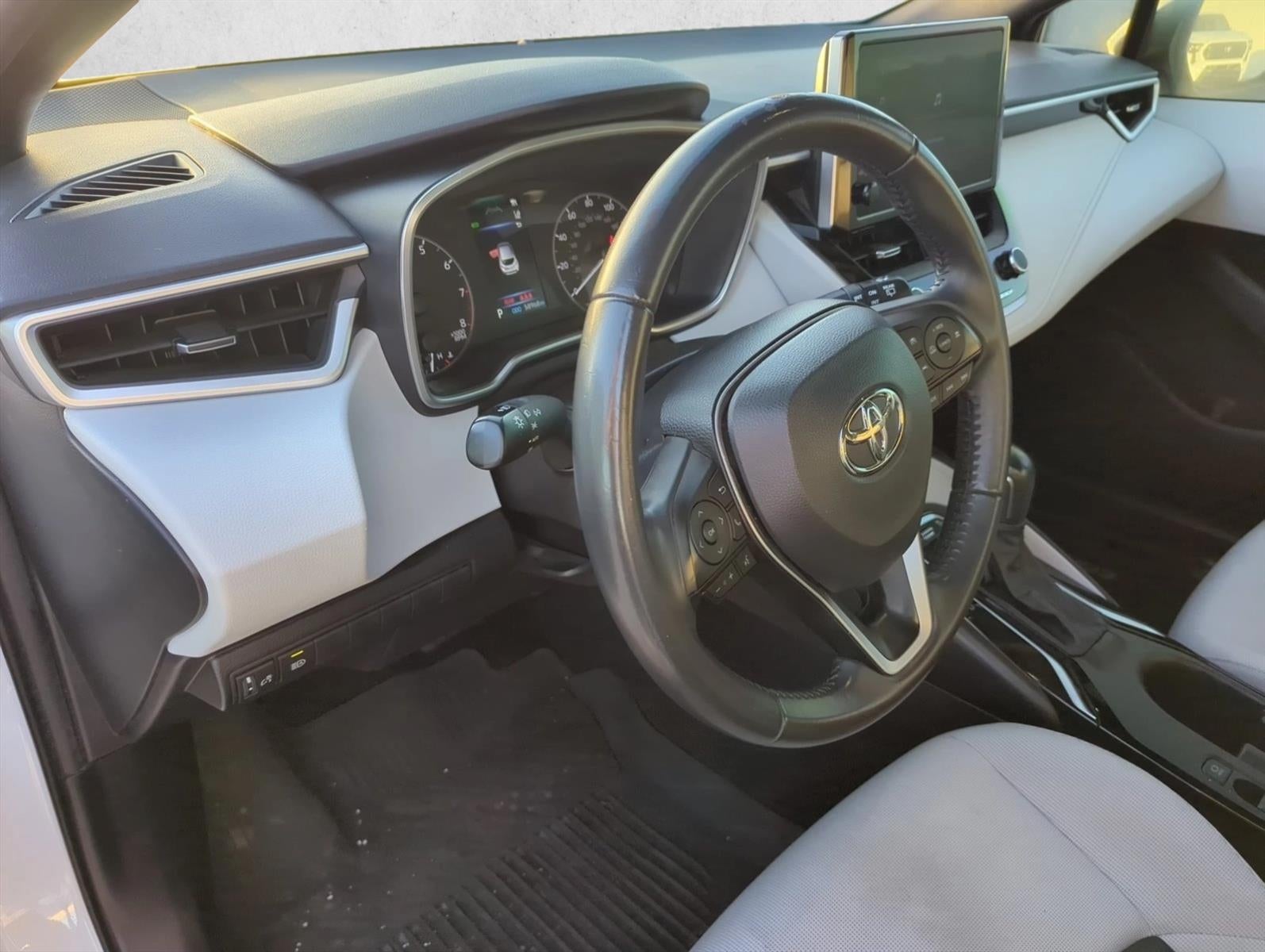 2023 Toyota Corolla Hatchback SE CVT (Natl)
