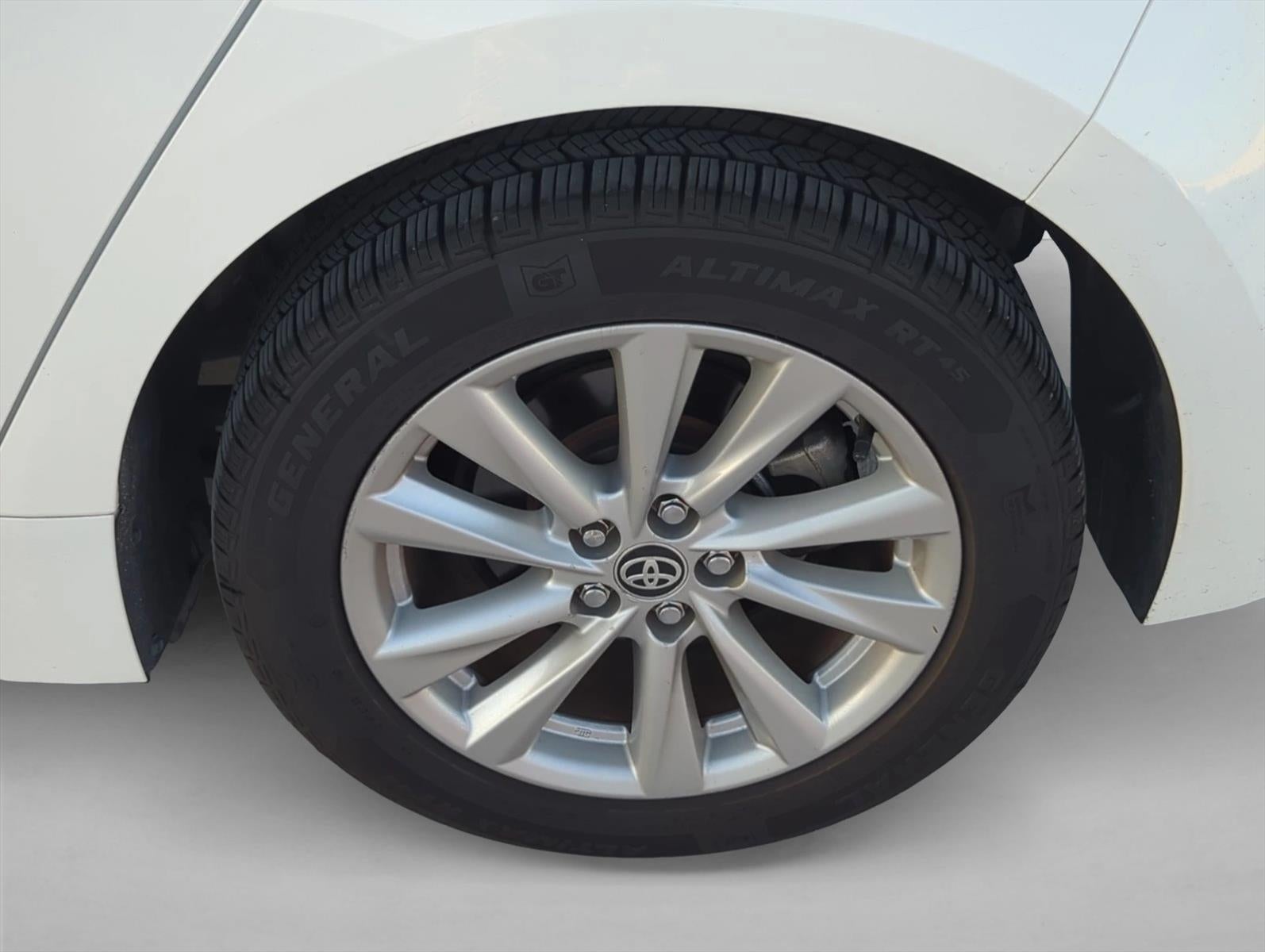 2023 Toyota Corolla Hatchback SE CVT (Natl)
