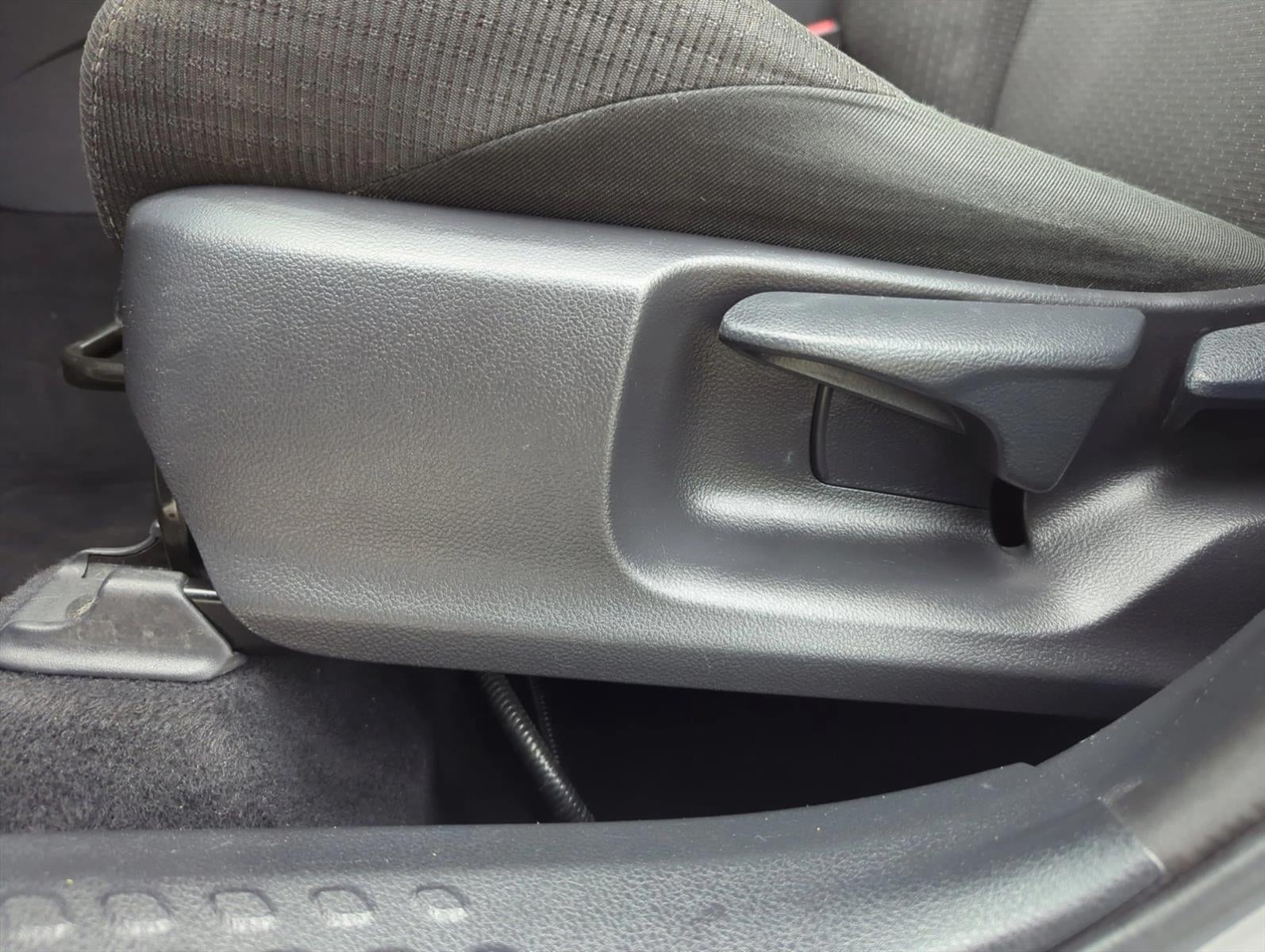 2018 Toyota C-HR XLE FWD (Natl)