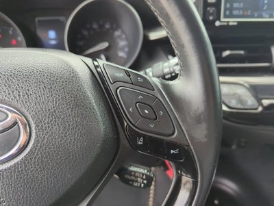 2018 Toyota C-HR XLE FWD (Natl)