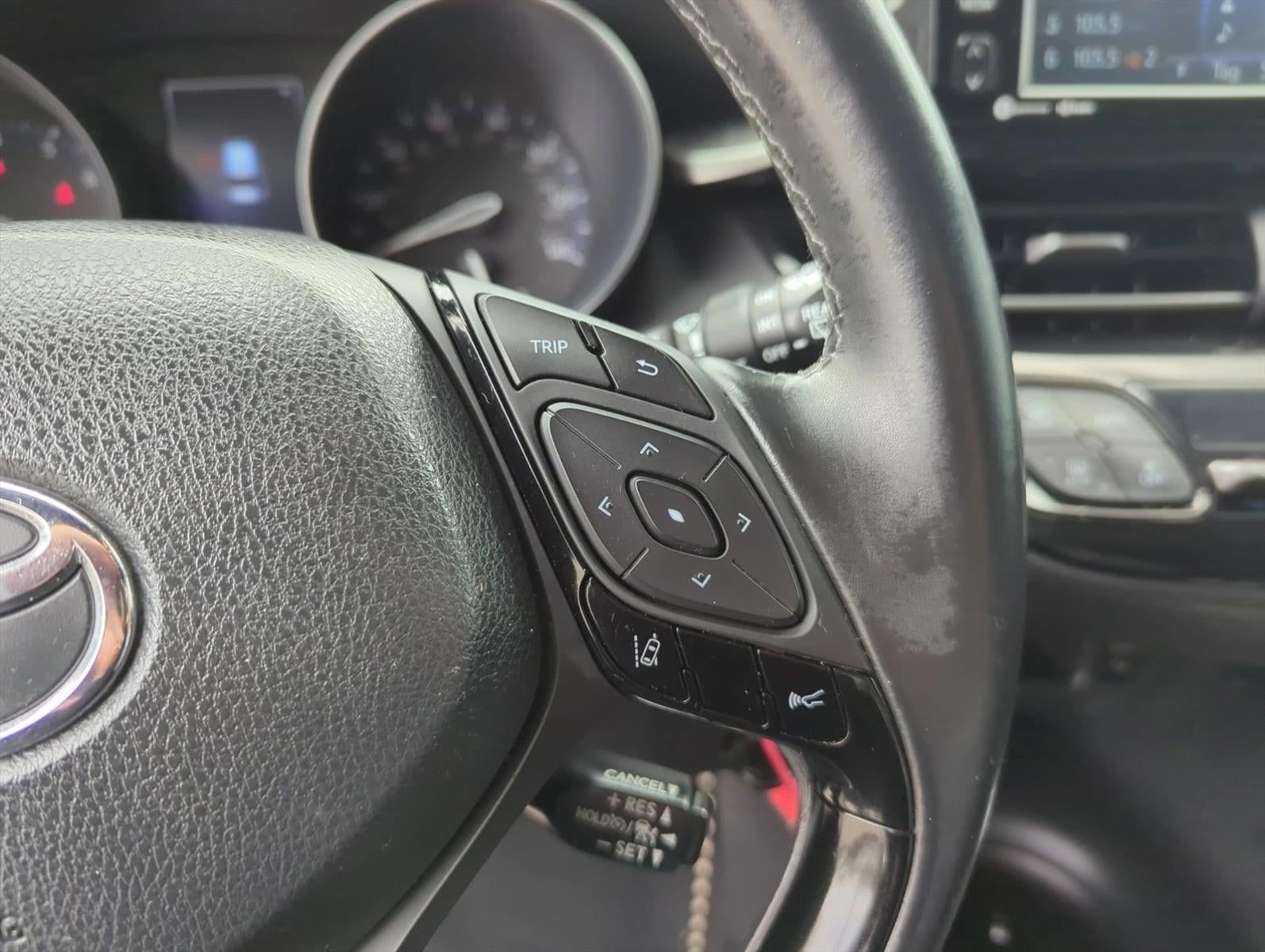 2018 Toyota C-HR XLE FWD (Natl)