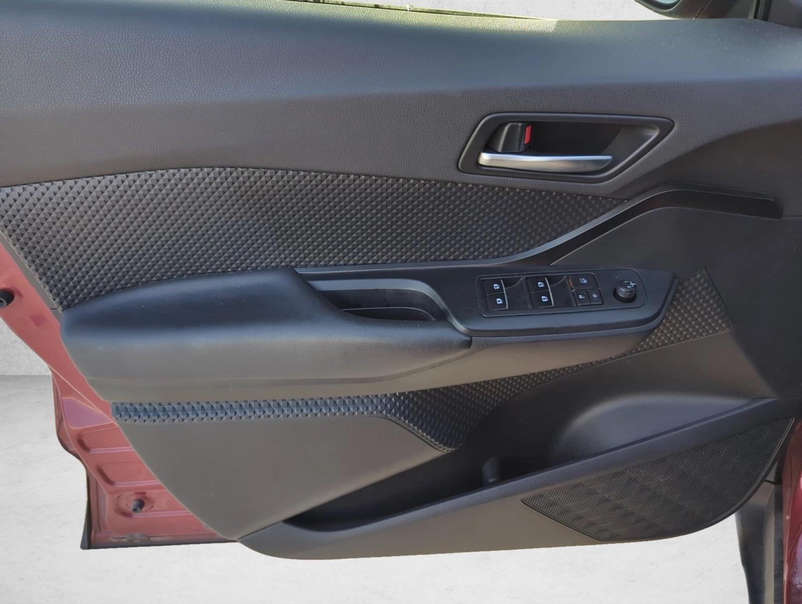 2018 Toyota C-HR XLE FWD (Natl)