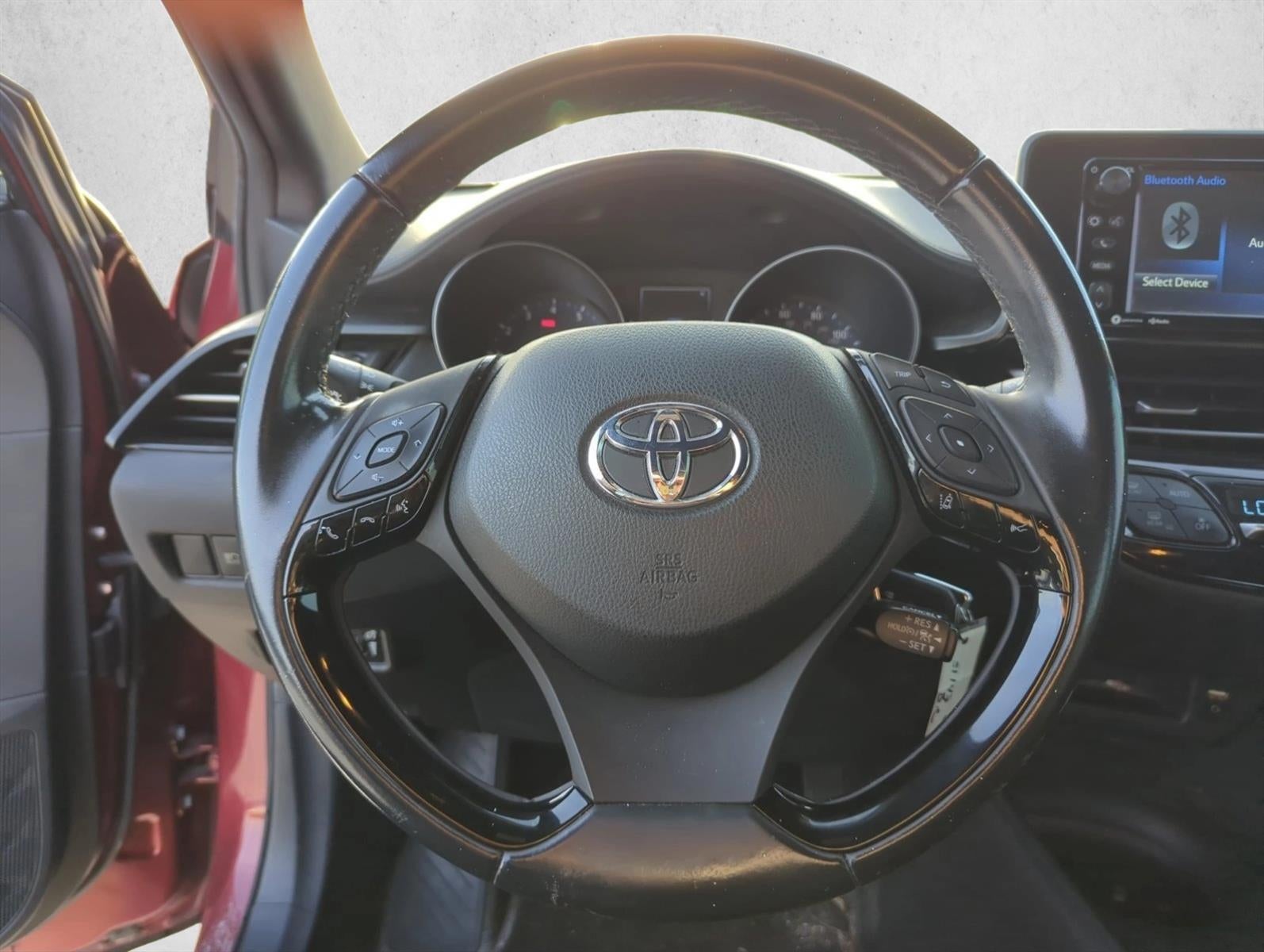 2018 Toyota C-HR XLE FWD (Natl)