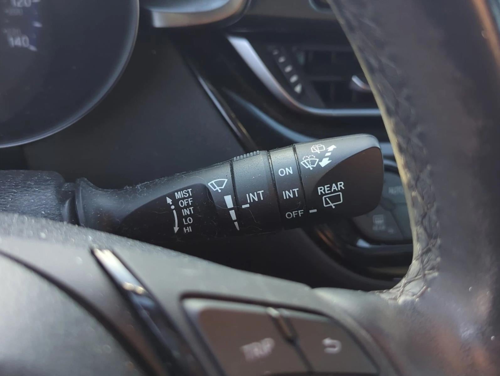 2018 Toyota C-HR XLE FWD (Natl)