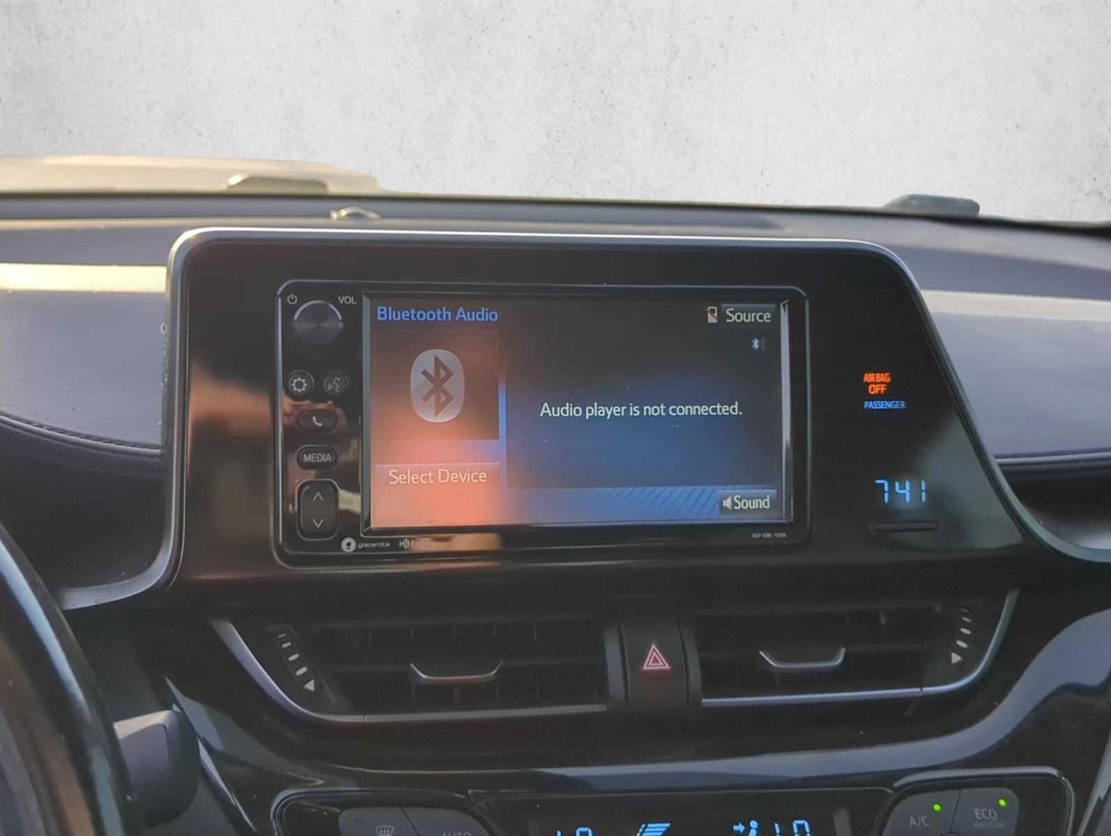 2018 Toyota C-HR XLE FWD (Natl)
