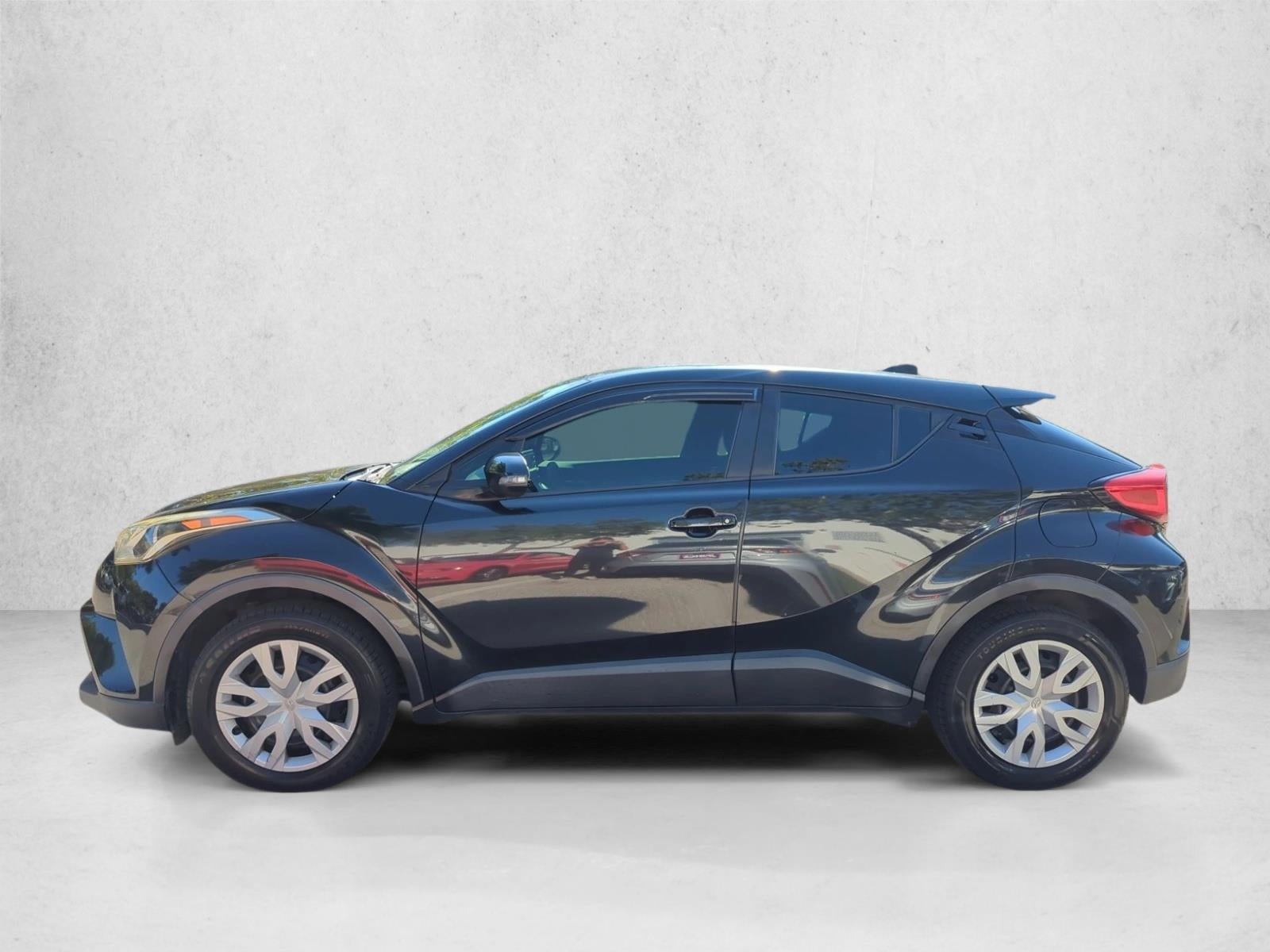 2019 Toyota C-HR LE FWD (Natl)