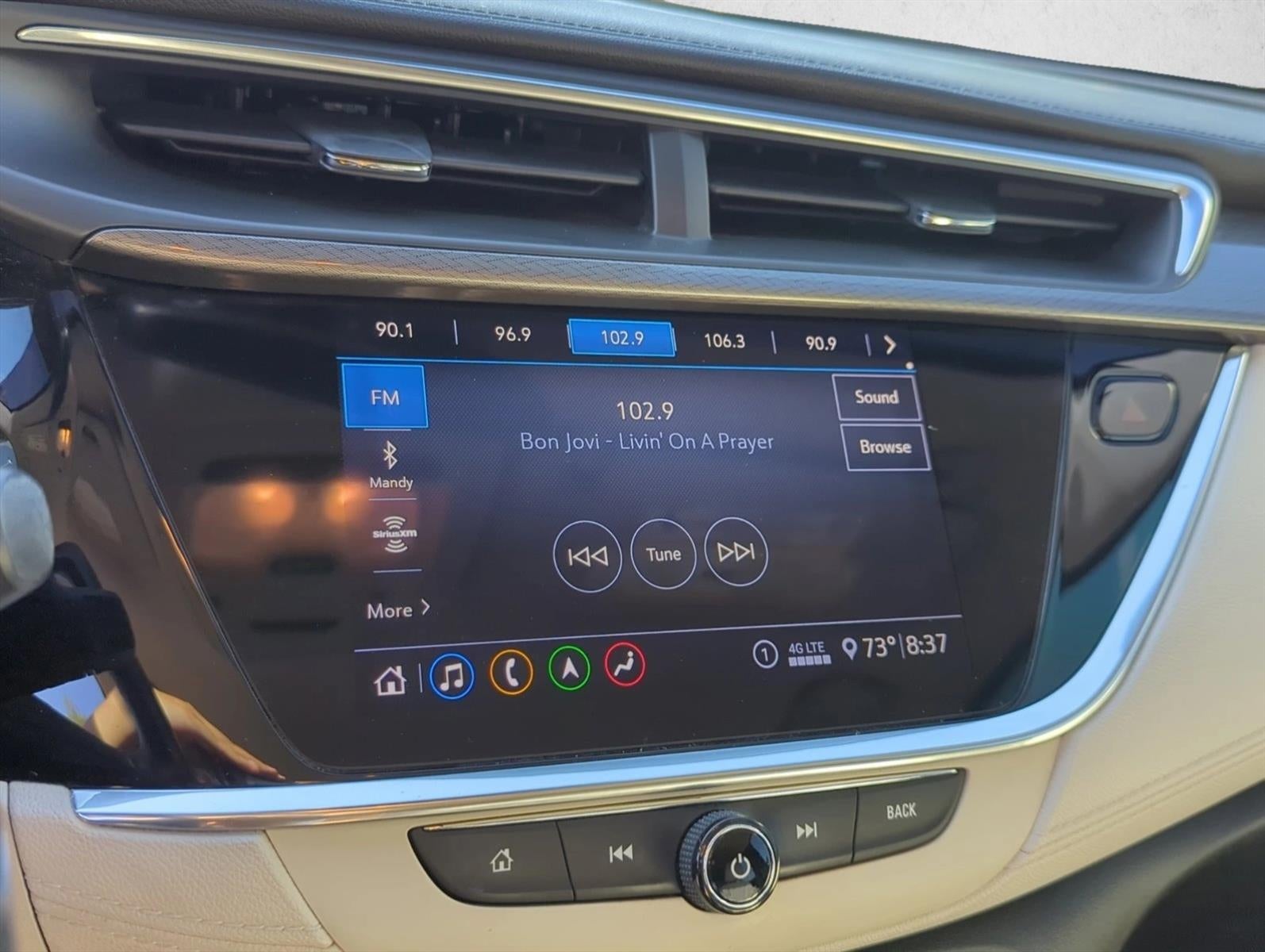 2020 Buick Encore GX Essence FWD