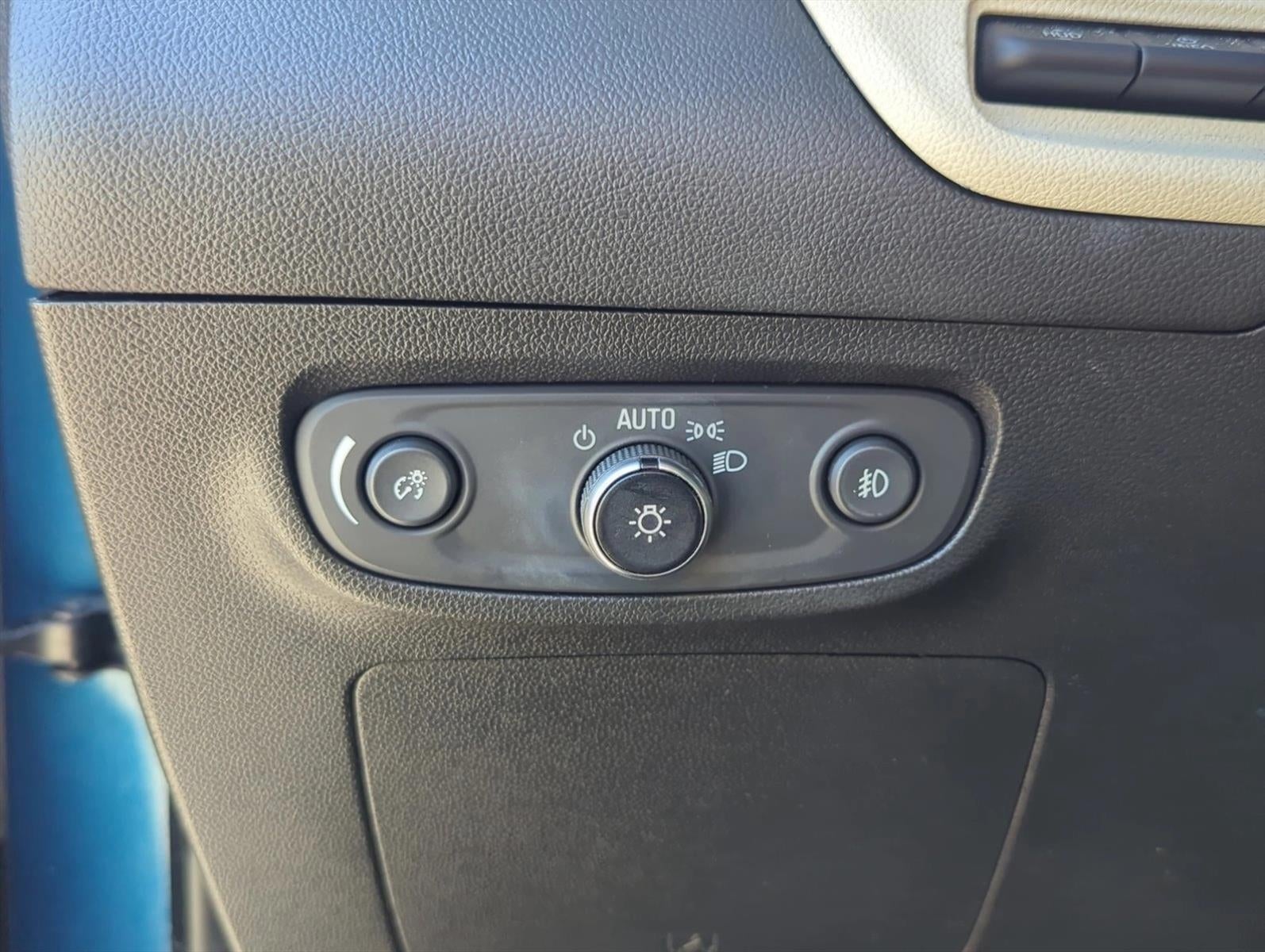 2020 Buick Encore GX Essence FWD