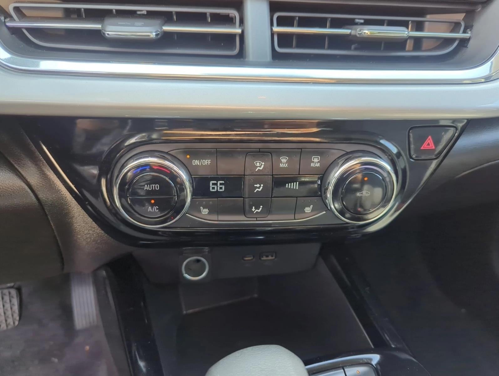 2024 Chevrolet Trax FWD 4dr LT