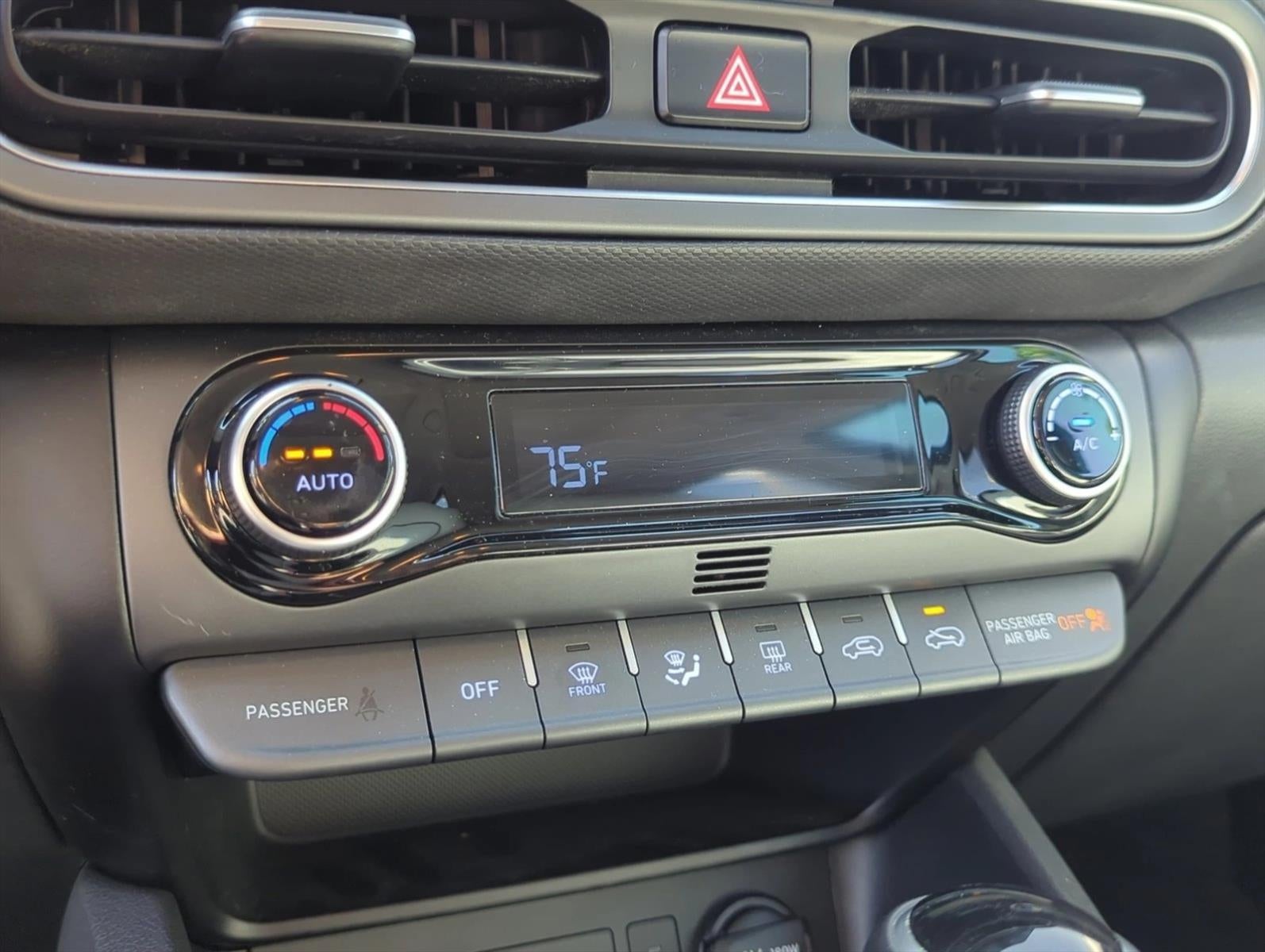 2022 Hyundai KONA Limited DCT FWD