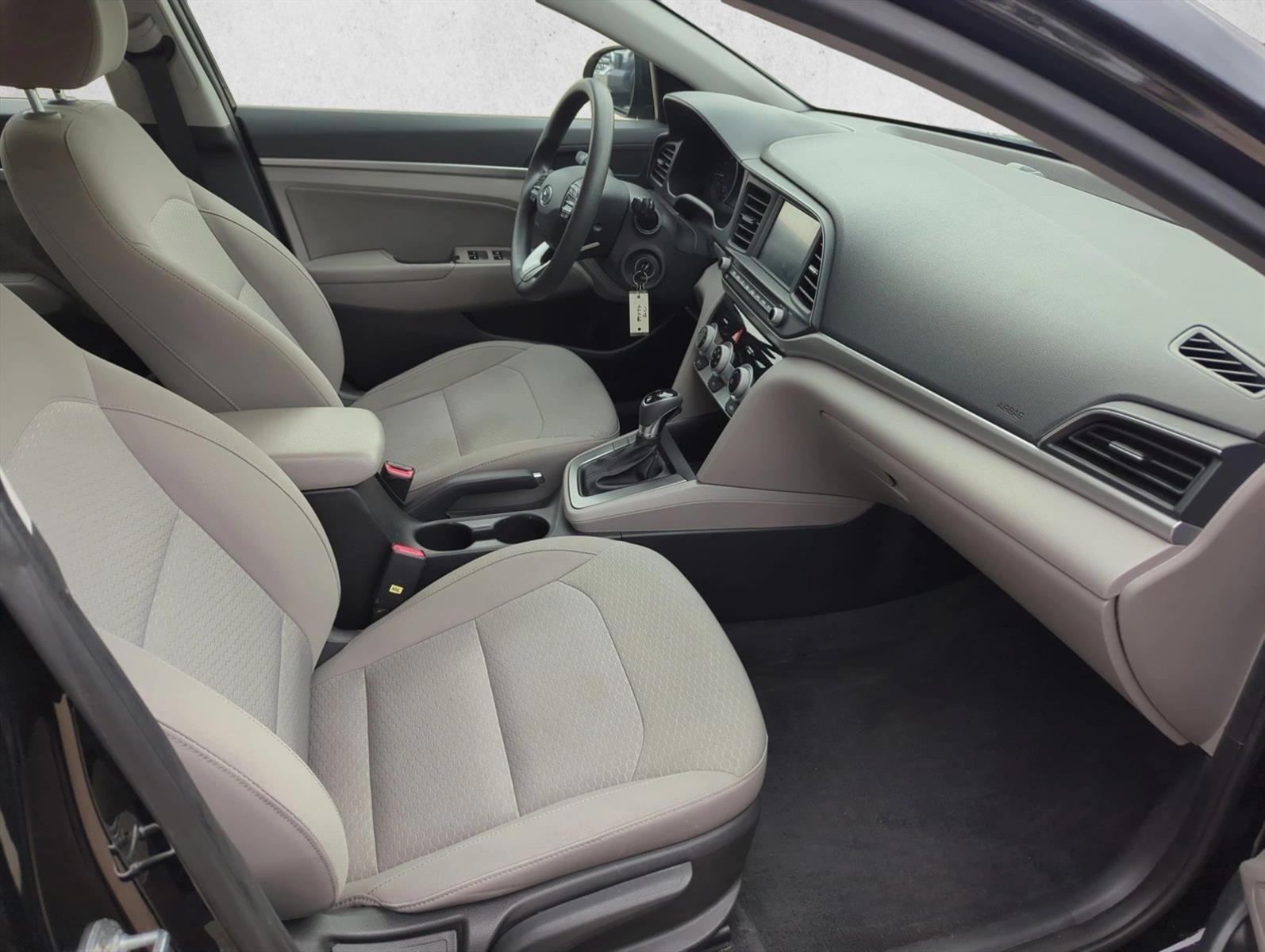2019 Hyundai ELANTRA SEL Auto